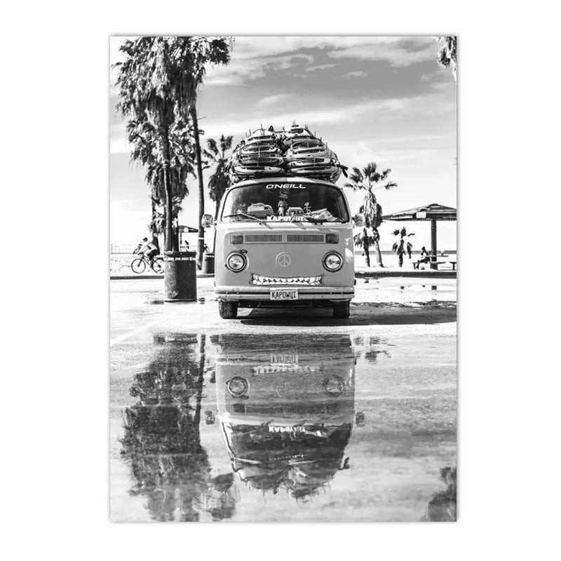 Affiche en toile noir et blanc SURFING BUS